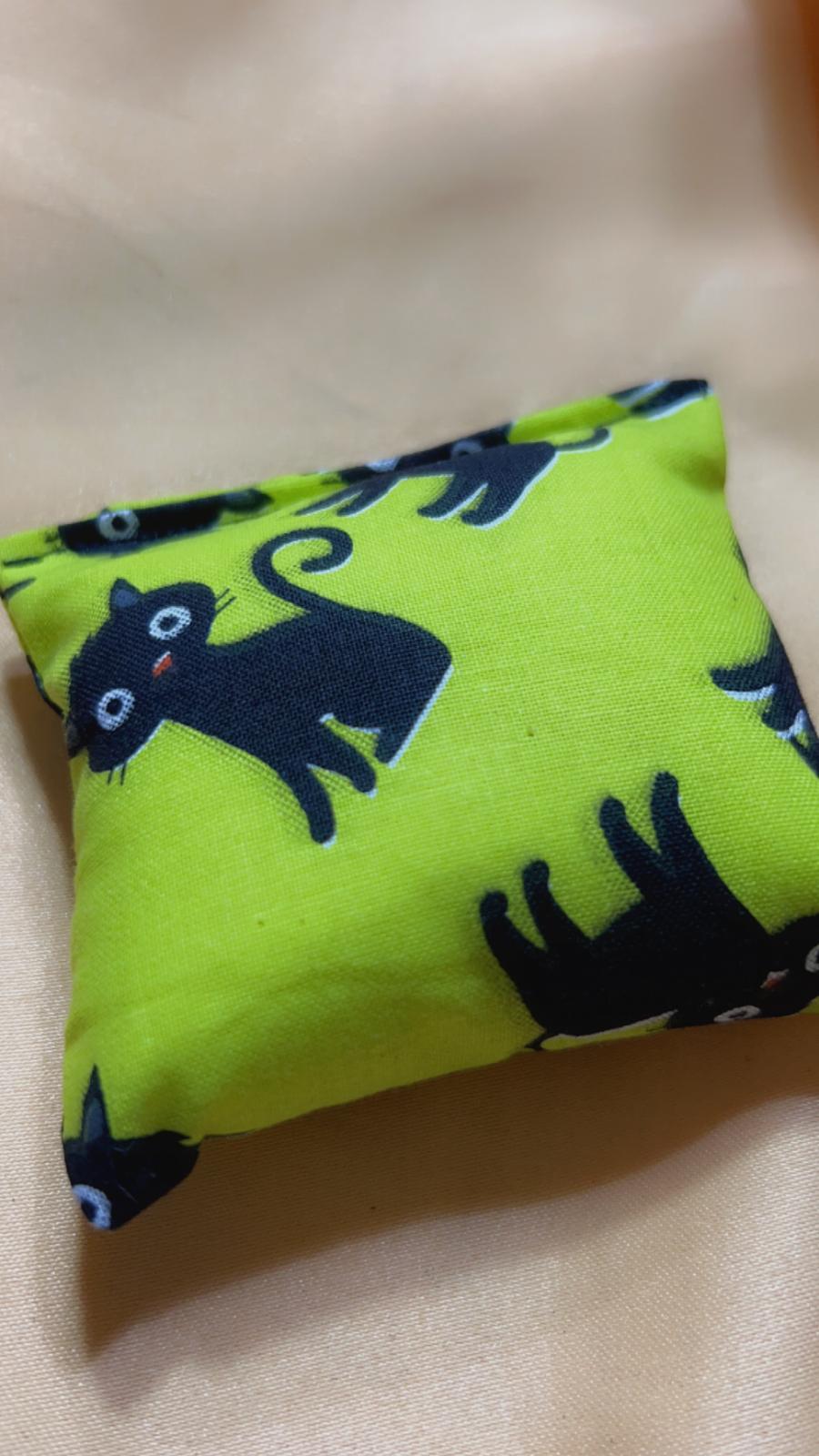 Coussins - jouet pour chat (x6)